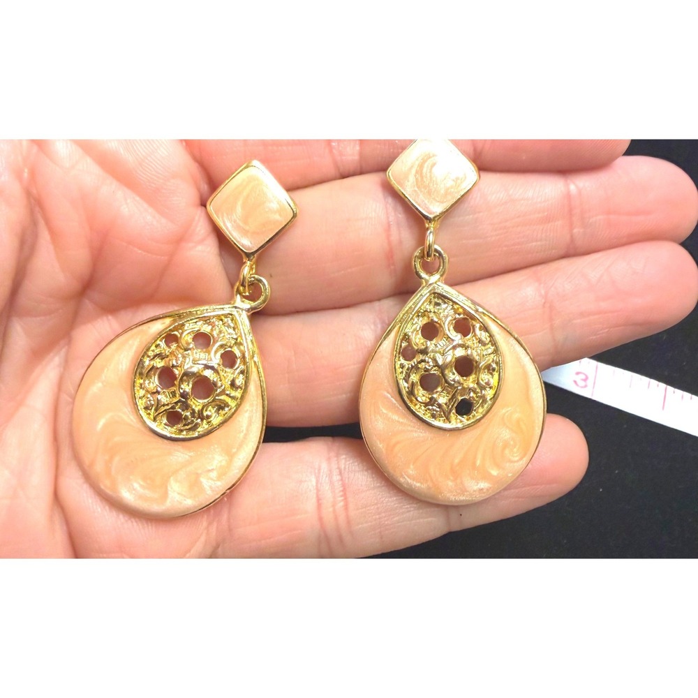 Peach Enamel Gold Tone Ornate Teardrop Dangle Earrings Vintage Style Push Backβ